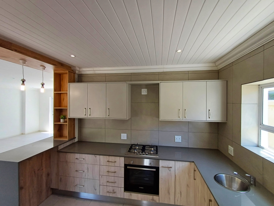 3 Bedroom Property for Sale in Palmiet Western Cape